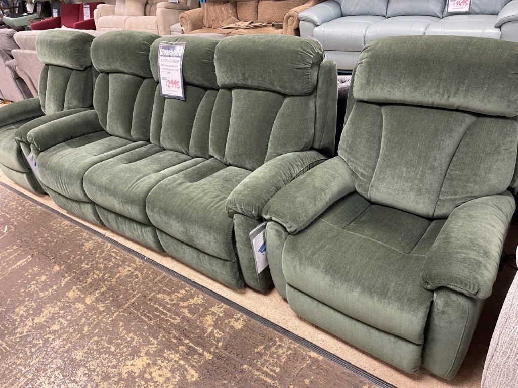 La-Z-Boy Georgina 3 Seater Sofa & 2 x Chairs **Sorry Sold!**