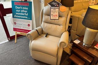Ideal Beverley Dual Motor Lift & Rise Chair