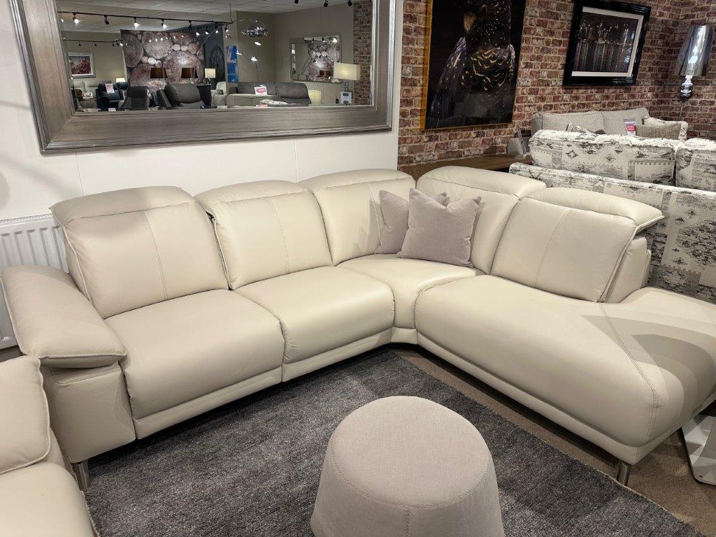 Rom Sereno Power Reclining Corner Group