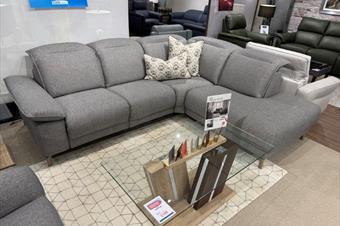 Rom Sereno Power Reclining Corner Group In Fabric